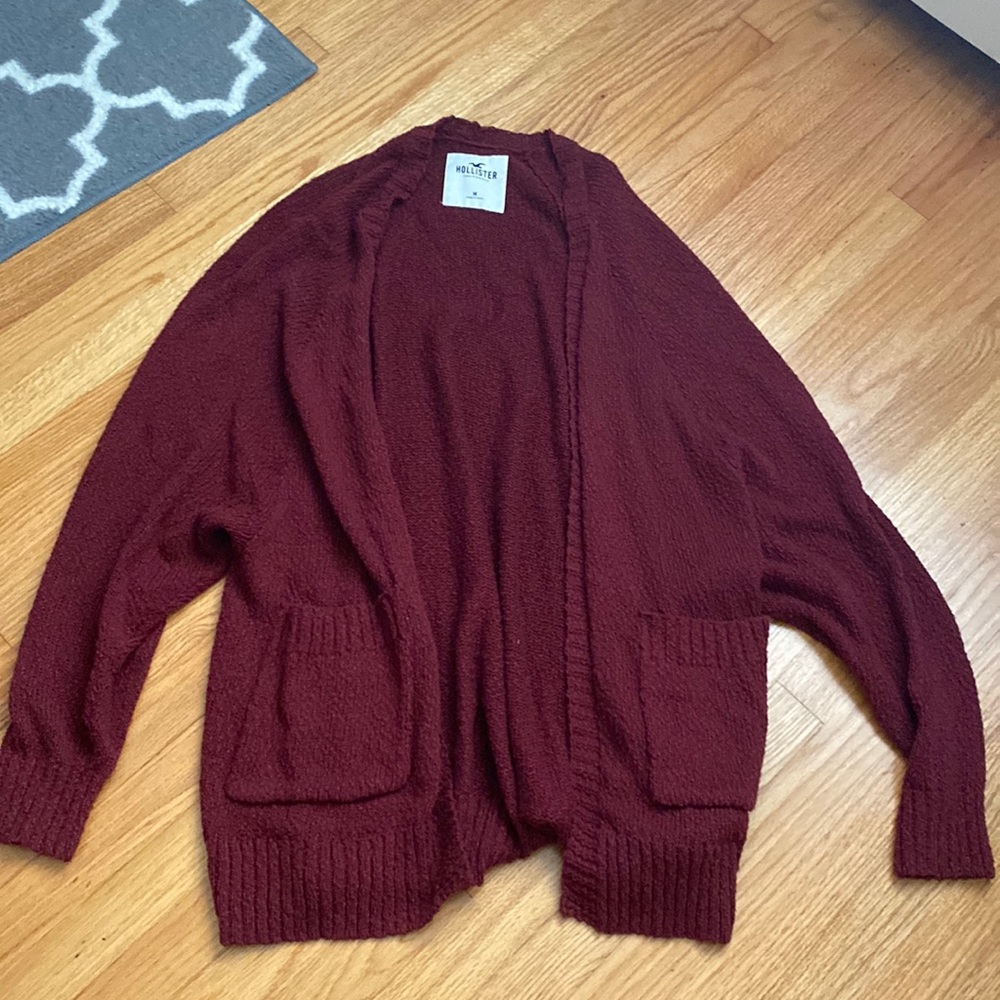 Oversized burgundy / red Hollister knit cardigan. Size Medium, oversized fit.